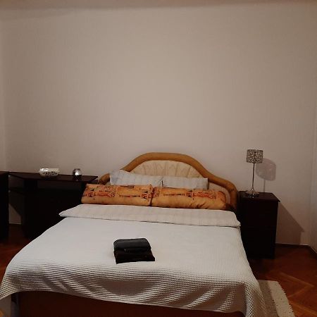 Rooms In Centrum Warsaw Exterior photo