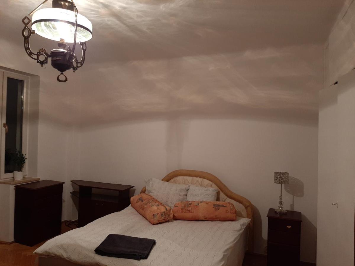 Rooms In Centrum Warsaw Exterior photo